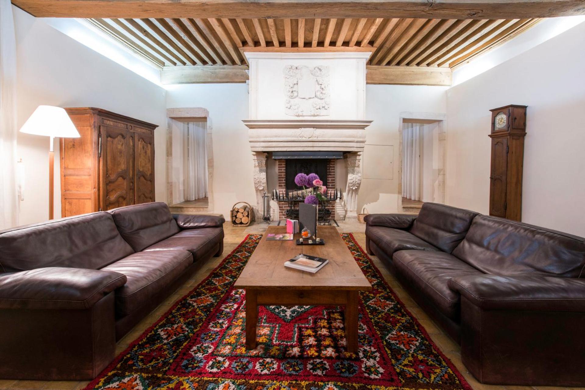 Hotel-Restaurant Le Chateau De Besseuil, Macon Nord - Teritoria Clessé Buitenkant foto