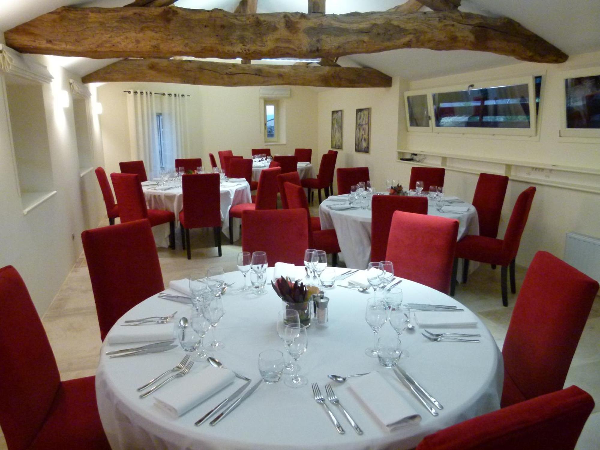 Hotel-Restaurant Le Chateau De Besseuil, Macon Nord - Teritoria Clessé Buitenkant foto